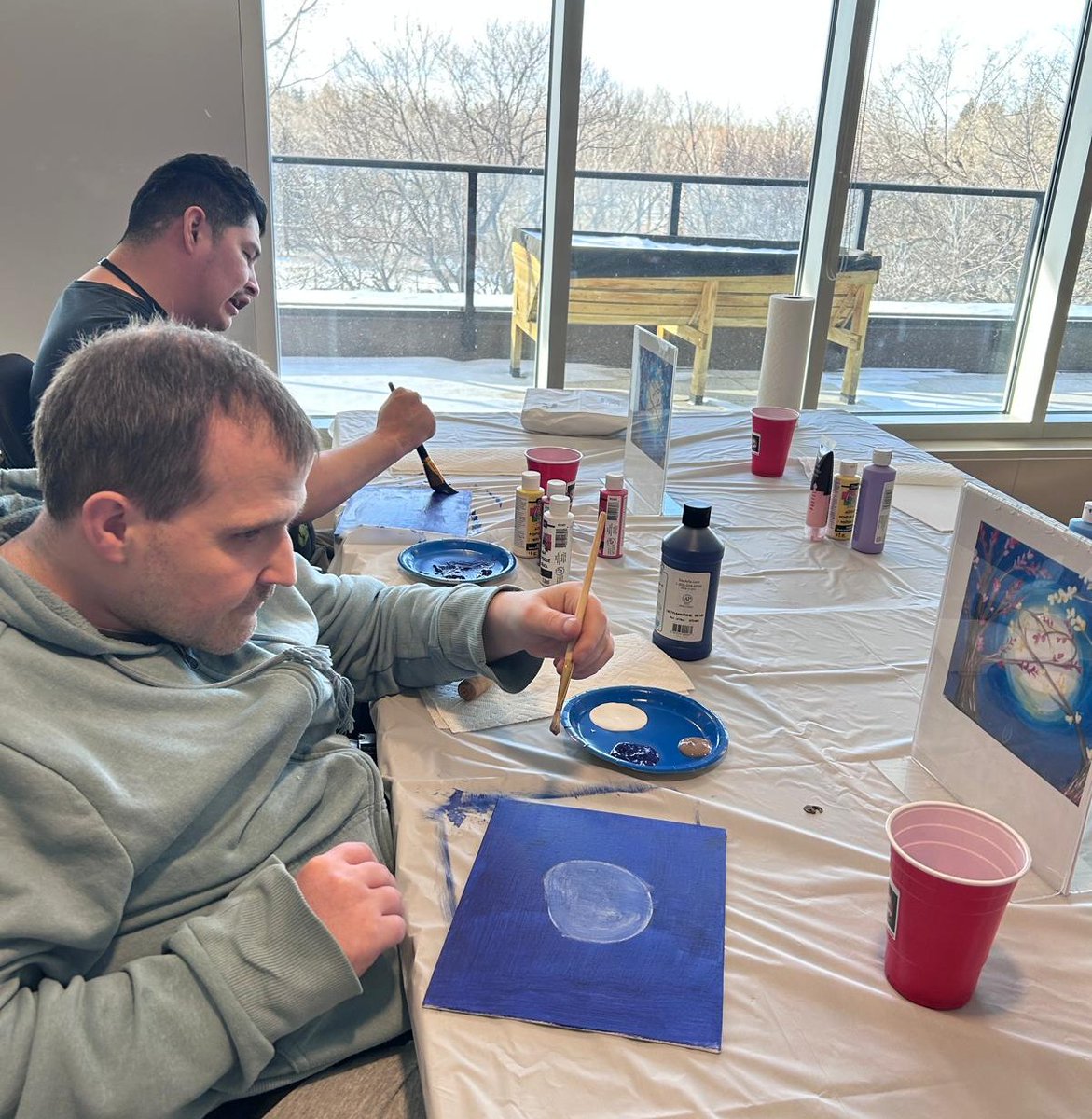 Residents recently enjoyed a watercolor painting session, exploring different techniques. Activities like this bring people together, contributing to a vibrant and inclusive living environment. #Inclusio #AccessibleHousing #CommunityMatters