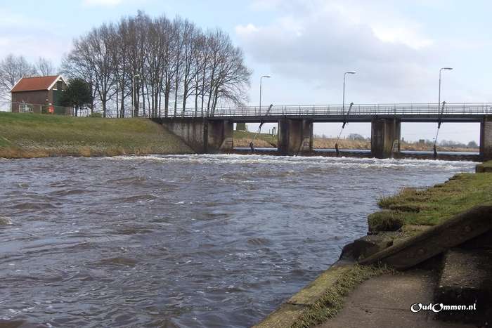 Brug en stuw Junne behouden
-----> ap.lc/qchDs
#Ommen #Junne #Stegeren