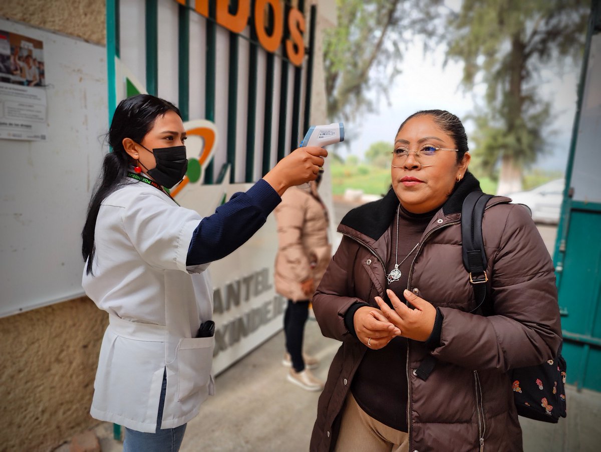 CECyTEHidalgo's tweet photo. Ante los cambios drásticos del clima con los actuales frentes fríos,nos preocupamos por la salud y bienestar de nuestro alumnado En nuestros 42 planteles, estamos tomando las medidas necesarias para salvaguardar la salud de nuestras comunidad educativa y del personal del colegio. https://t.co/yesw6Hn7Re