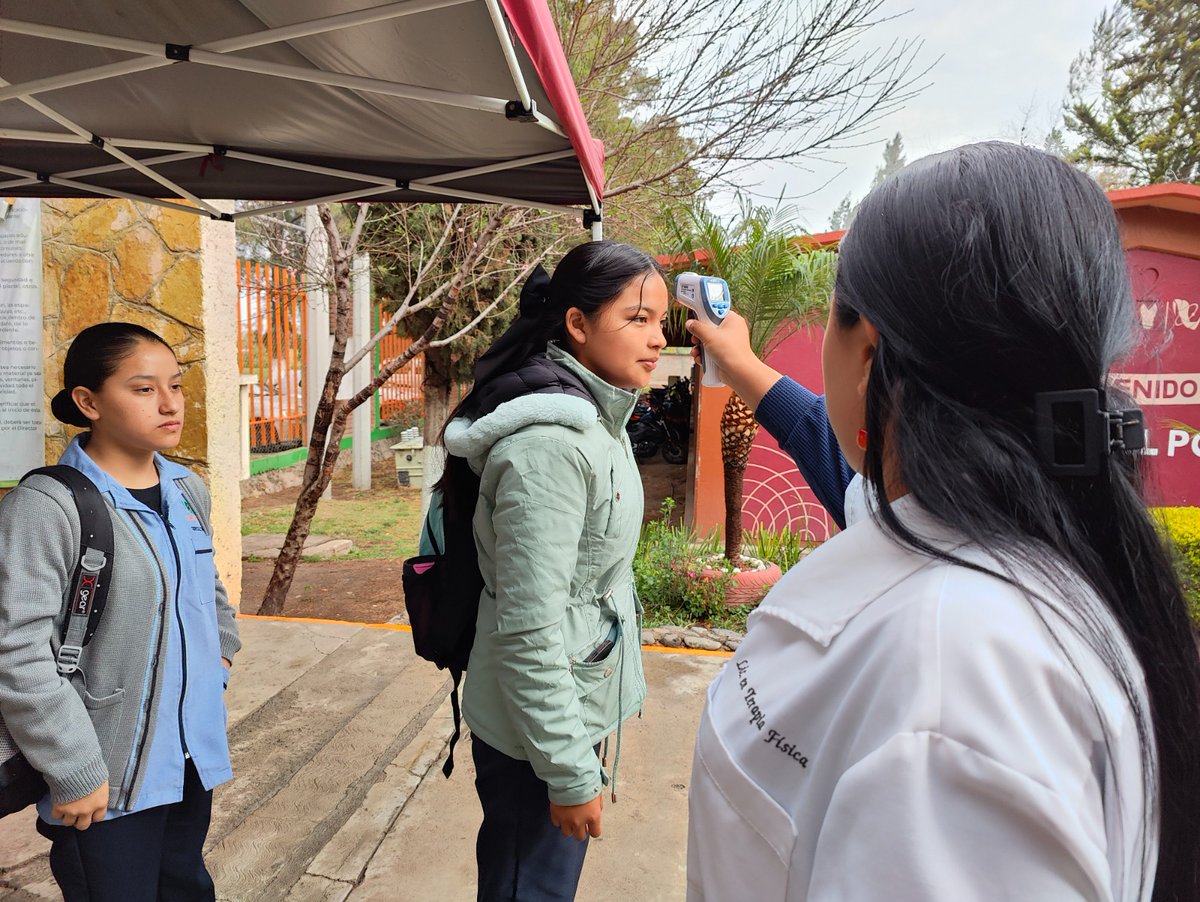 CECyTEHidalgo's tweet photo. Ante los cambios drásticos del clima con los actuales frentes fríos,nos preocupamos por la salud y bienestar de nuestro alumnado En nuestros 42 planteles, estamos tomando las medidas necesarias para salvaguardar la salud de nuestras comunidad educativa y del personal del colegio. https://t.co/yesw6Hn7Re