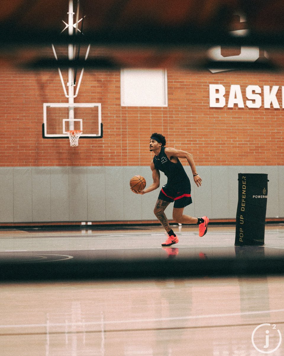 MEdwardsBball's tweet image. Working Late After A Game after you just finished dropping 20+ Points is a Level of Determination and Work Ethic that most NBA Players don’t have!

JP’s Evolution Will Not Be Televised…you gotta just be there! 😎
@_JordanJimenez Always Be There! 🤜🏾🤛🏼

#MonStarLab 😈