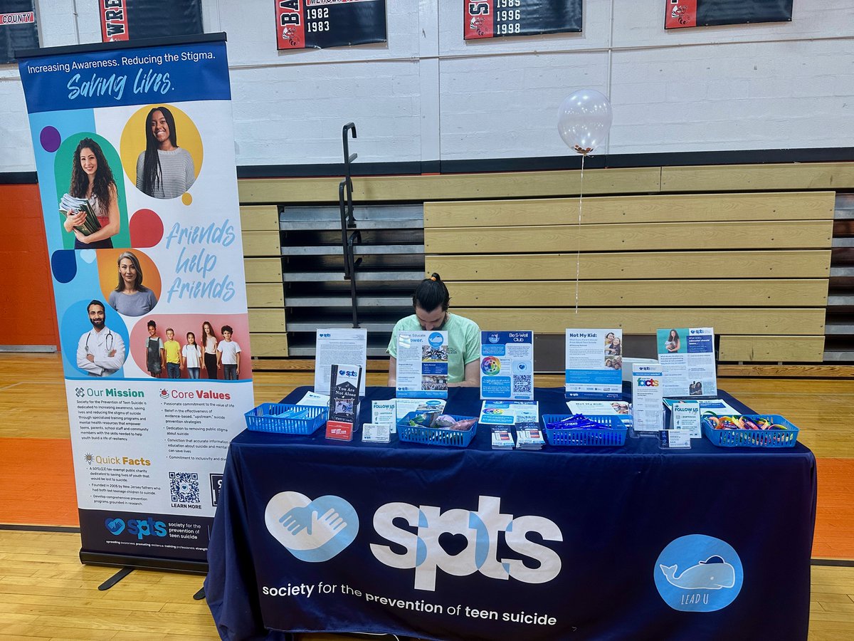 PTSHlthyHornets's tweet photo. Congratulations to Mrs. Petraglia and Hamilton West for a successful Wellness Fair this week. Thank you to the  many community organizations that participated in providing students with information and activities that focused on mental health and wellness. @HTSD_West @WeAreHTSD https://t.co/vA2O7xUWc0