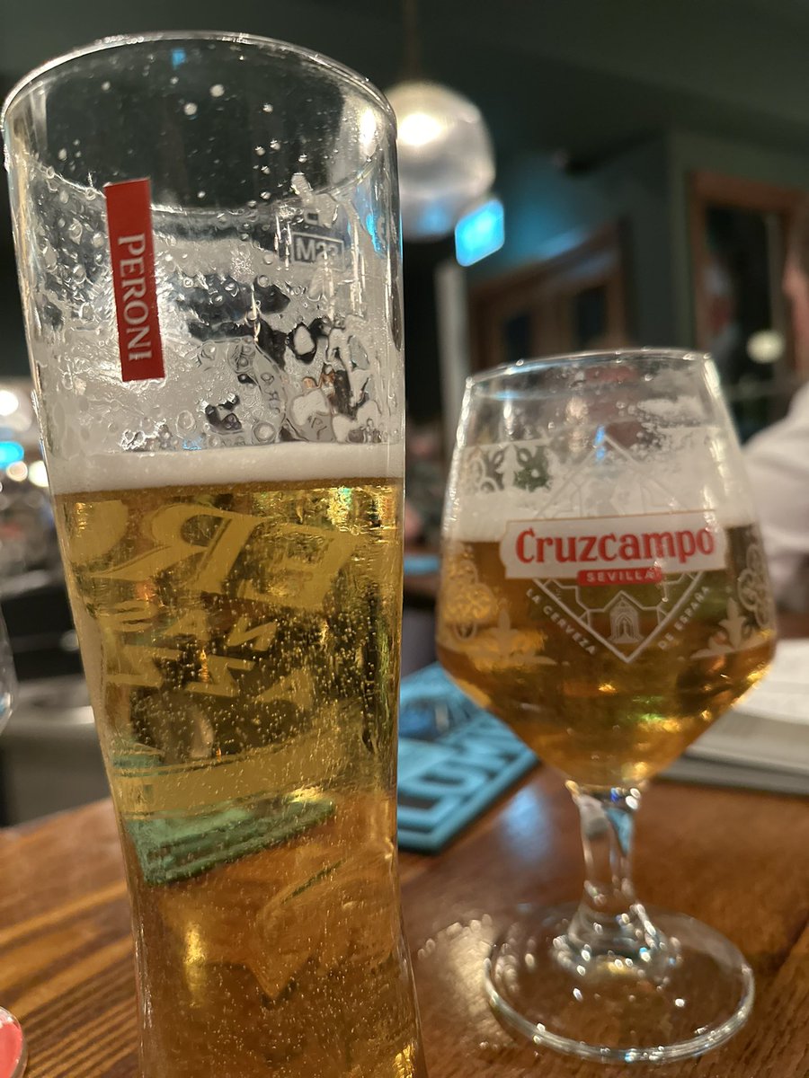 fishmornings's tweet image. Cheers from Harpenden (it’s posh)!

Love from Cousin Steve and Fish!

🐠❤️❤️❤️