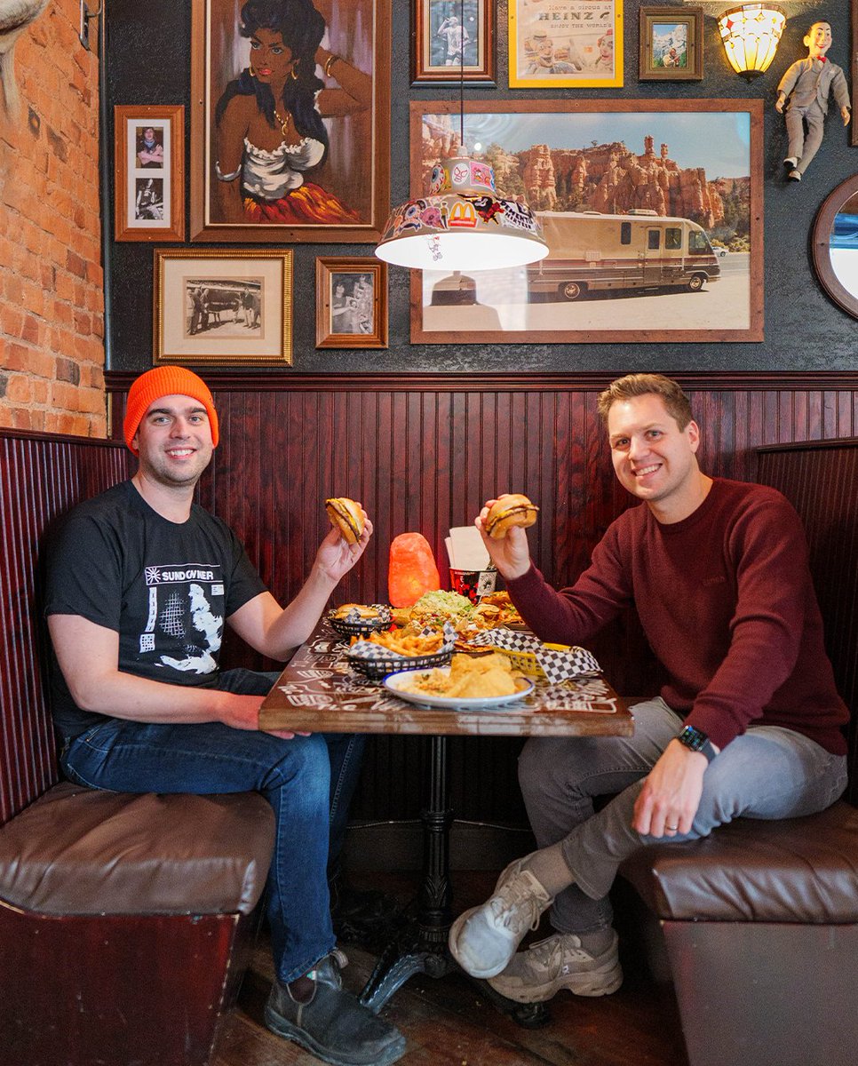 RobertCekan's tweet photo. Ooey Gooey's rocks! 🔥 This new bar in Hess Village has cheap burgers, wings, beers, nachos, and lots more.
#urbanicity #hamonteats #hamont #ooeygooeys #hessvillage https://t.co/tSvxnRXzWY