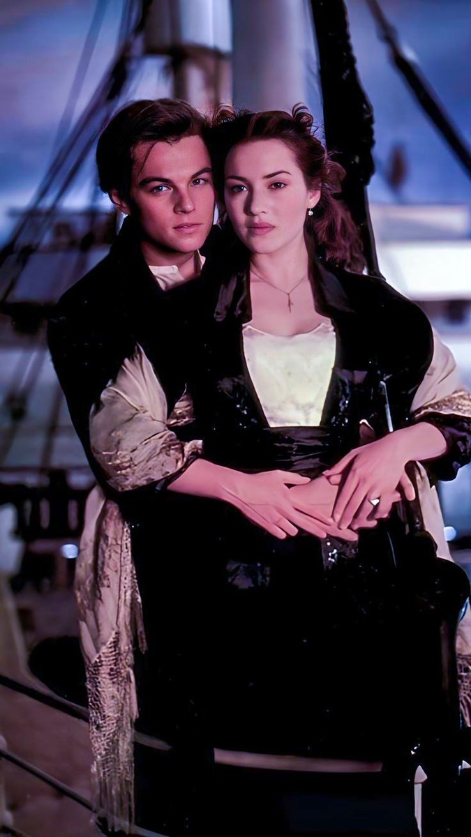 Dida_ti's tweet photo. Vorrei donare il tuo sorriso alla luna perché di notte chi la guarda possa pensare a te, per ricordarti che il mio amore è importante, che non importa ciò che dice la gente.

Tiziano Ferro
#RaccontodellaSera

Titanic https://t.co/VpPcFwC4Cv