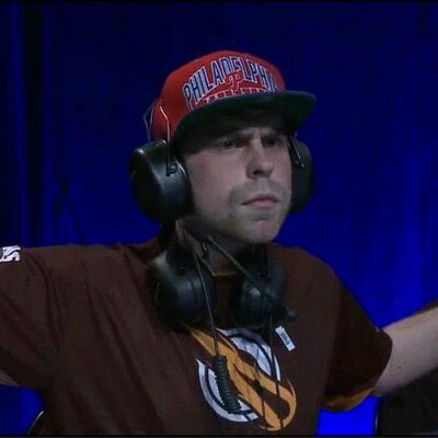 Ethan Armstrong tweet media