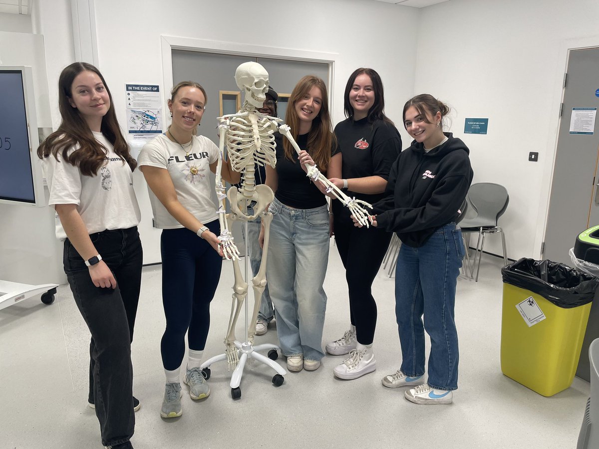 UoL_Physio's tweet photo. I think our Y1s will be celebrating it being FriYAY! 🎉

They’ve had a pretty hefty two days exploring NMSK anatomy, but we have been so impressed with their creativity and perseverance! 

Huge thanks also to our team of Sim Techs @KatieMarshall01 🩻🩻🩻 https://t.co/82kZBMYtT7