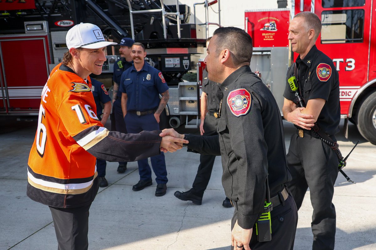 Anaheim Ducks tweet media