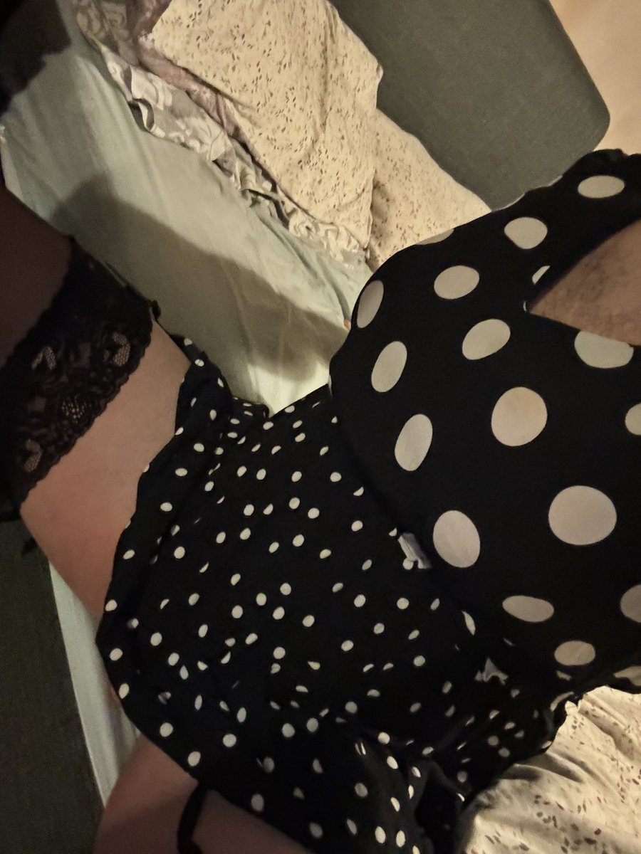 danni1xx's tweet photo. Polkadots and pink, to make the sissy’s wink 🍆 #crossdresser #sissy https://t.co/Lo018VWnmc