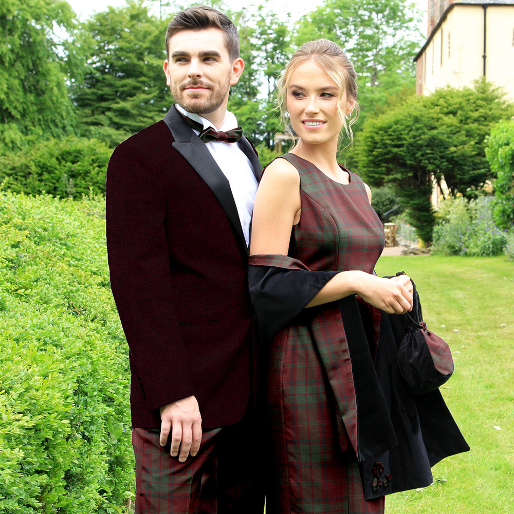 Whether you want to stay warm in winter, dress up for an evening out or have a splash of tartan for a wedding, our collection's versatility ensures you'll always have a touch of tartan to wear.

Stoles and wraps ➡️ hubs.ly/Q037x4zY0

Brooches ➡️ hubs.ly/Q037wDbw0