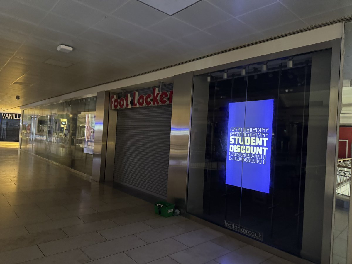 spotonwindows's tweet photo. External/Internal Window Clean completed @ Footlocker, Metrocentre . ✔️ 

Need your business windows cleaned?

📩Contact@SpotOnWindowCleaning.com

📱07786831032  ☎️ 0800 1777799

#WindowCleaning #Newcastle #Gateshead #NorthEast #SpotOnWindowCleaning #commerialwindowcleaning https://t.co/gnukAEAqfi
