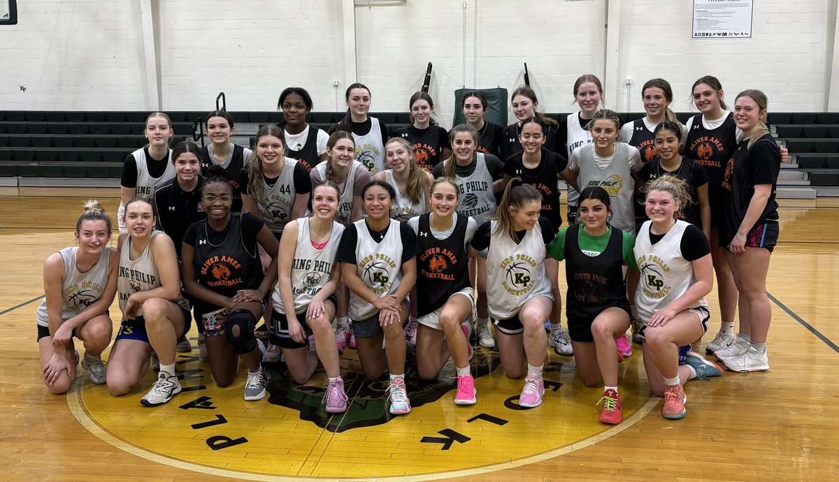 Thanks to <a href="/CoachMisky/">Jeff Miszkiewicz</a> and the KP girls for hosting our combined practice today, great change to the routine to get both teams ready for playoffs!