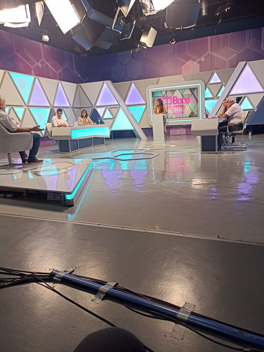 AntonioManzi91's tweet image. En minutos estaremos en @Estabocaesmia12 para conversar sobre el nuevo Índice de Pobreza Multidimensional (IPM) presentado hace unos días por el @ine_uruguay.