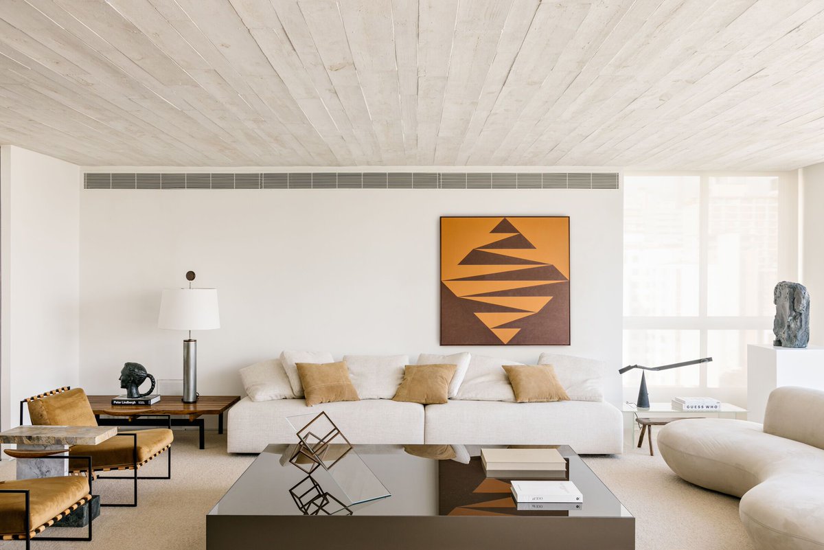 Archello's tweet image. Consolação Apartment integrates New York loft aesthetics with spatial fluidity. 
buff.ly/4ic0Xku

#LoftDesign #MaterialContrast #AdaptiveInteriors