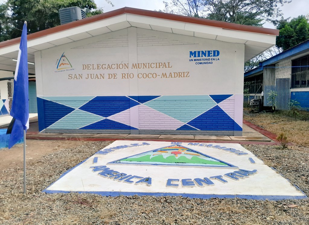 MinedSjrc's tweet photo. 🇳🇮❤️🖤Ministerio de Educación  de San Juan del Río Coco, realiza Inauguración de Rehabilitación de Instalaciones de dicha delegación. Agradecemos a nuestro buen modelo de Gobierno que garantiza ambientes dignos en pro de la calidad educativa❤️🖤🇳🇮
#SandinoSiempreMasAlla https://t.co/aIIOm8sliQ
