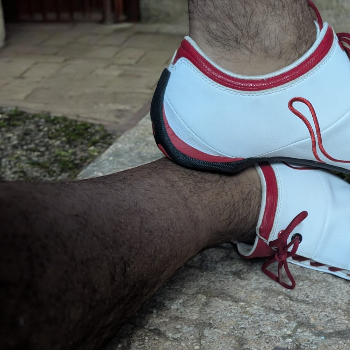 💰Tu dignidad no vale más que mi satisfacción💰
📌 Bajo mis pies, donde perteneces.
💵 Demuéstralo con hechos, no con palabras. Tribute &amp; serve. #Findom #Obey #Worship #DignidadPerdida