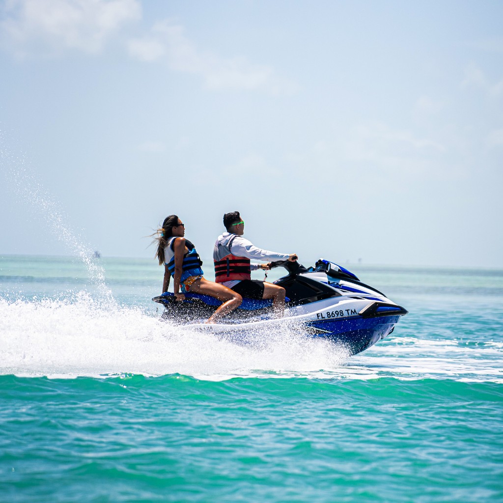 RobbiesMarina's tweet photo. Feel the thrill of the open water! 🌊 Ready to ride the waves? 🛥️ Our guided jet ski tours will get your heart racing and your spirit soaring 🏝️💦
#JetSkiAdventures #RobbiesKeys #FeelTheThrill #OceanVibes https://t.co/qeVUb6EX7B