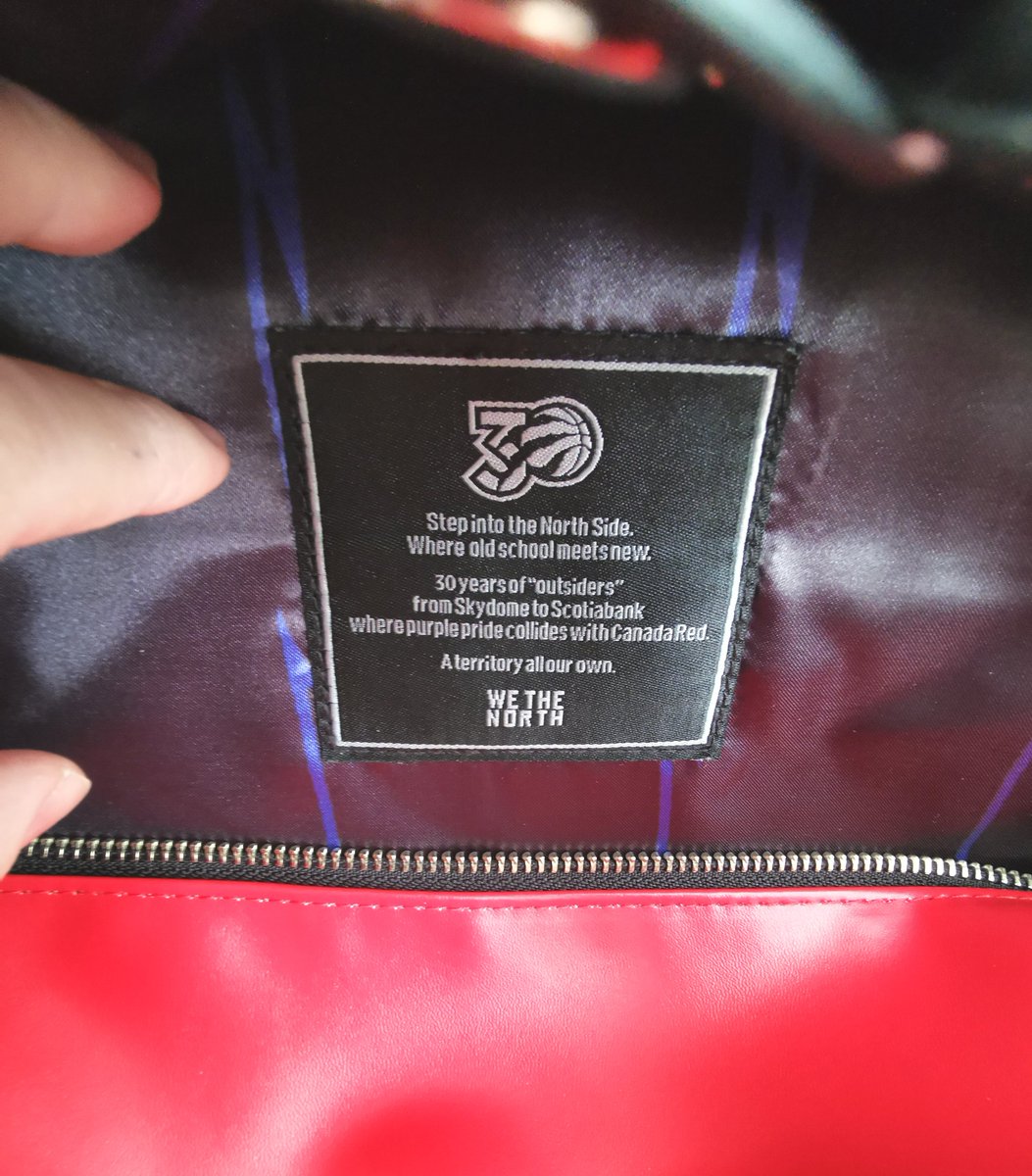 MoVernie's tweet photo. I chose this bag since only Season Tix Holders have access so it’s very exclusive.
Cheers to 30 years of Raptors franchise! Cheers to me for 17 yrs of being #Raptors Season Tix Holders & counting!
Special thx to @raptors!
#MembersExclusive #membersOnly #seasonticketholder https://t.co/jwg5XfAvwc