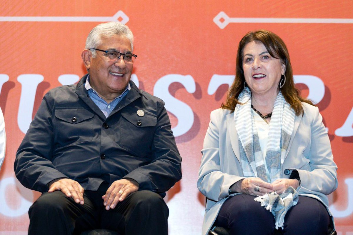 Las cuotas del <a href="/ISSSTE_mx/">ISSSTE</a> no se incrementarán para los trabajadores de base, afirmó el Srio. Gral. del #SNTE, Mtro. Alfonso Cepeda Salas, al encabezar el Día de la Unidad Sindical de la #Sección19, junto a la gobernadora de #Morelos, <a href="/margarita_gs/">Margarita González Saravia</a>.
bit.ly/4gTS91B