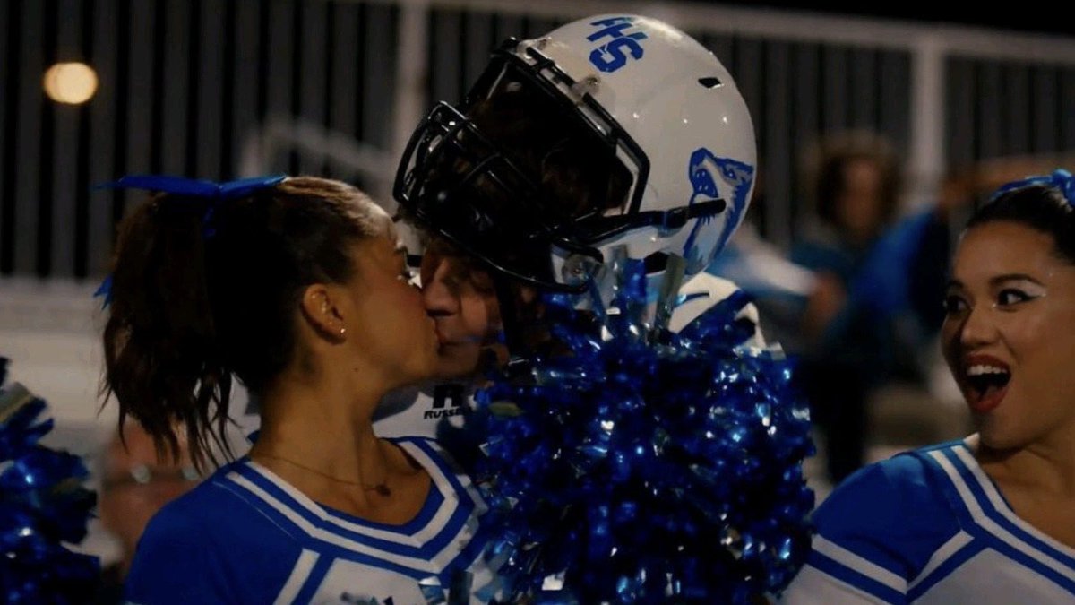 mercyonangel's tweet photo. While watching Sidelined: The QB and Me I felt the Wattpad vibe but it was so nicely done. I really liked it and totally fell for Dallas and Drayton. I can't wait for the second part! 🤍
 #SidelinedTheQBandMe https://t.co/yaXIXH748n