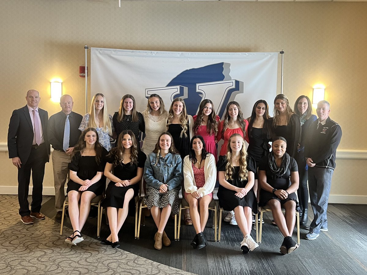hiltongbb's tweet image. @HiltonCadets @BarstoolHilton 
The girls and coaches had a great time at the Section V Seedings Luncheon today.  They even snuck in a trip to Yolickity!