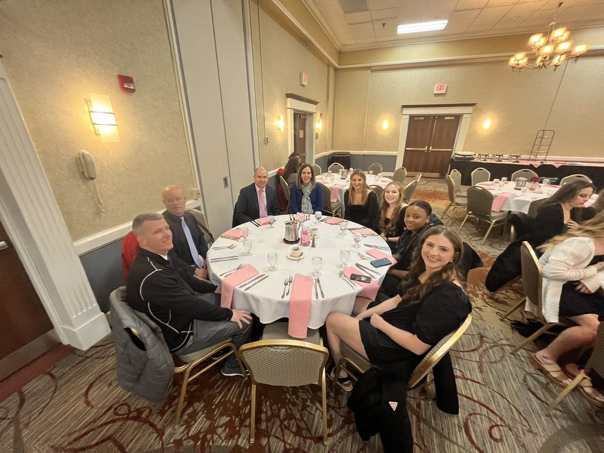 hiltongbb's tweet image. @HiltonCadets @BarstoolHilton 
The girls and coaches had a great time at the Section V Seedings Luncheon today.  They even snuck in a trip to Yolickity!