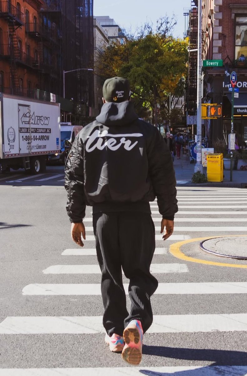 shoptier's tweet image. TIER 10 Year Anniversary Bomber @sirshanephoto 🖤
Limited run available now shoptier.nyc/collections/ne…