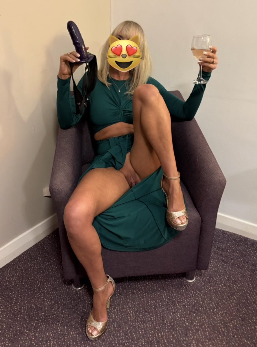 Party ready… which lucky lady/lad got to enjoy this do you reckon?!?! 

onlyfans.com/the_c0ugar666