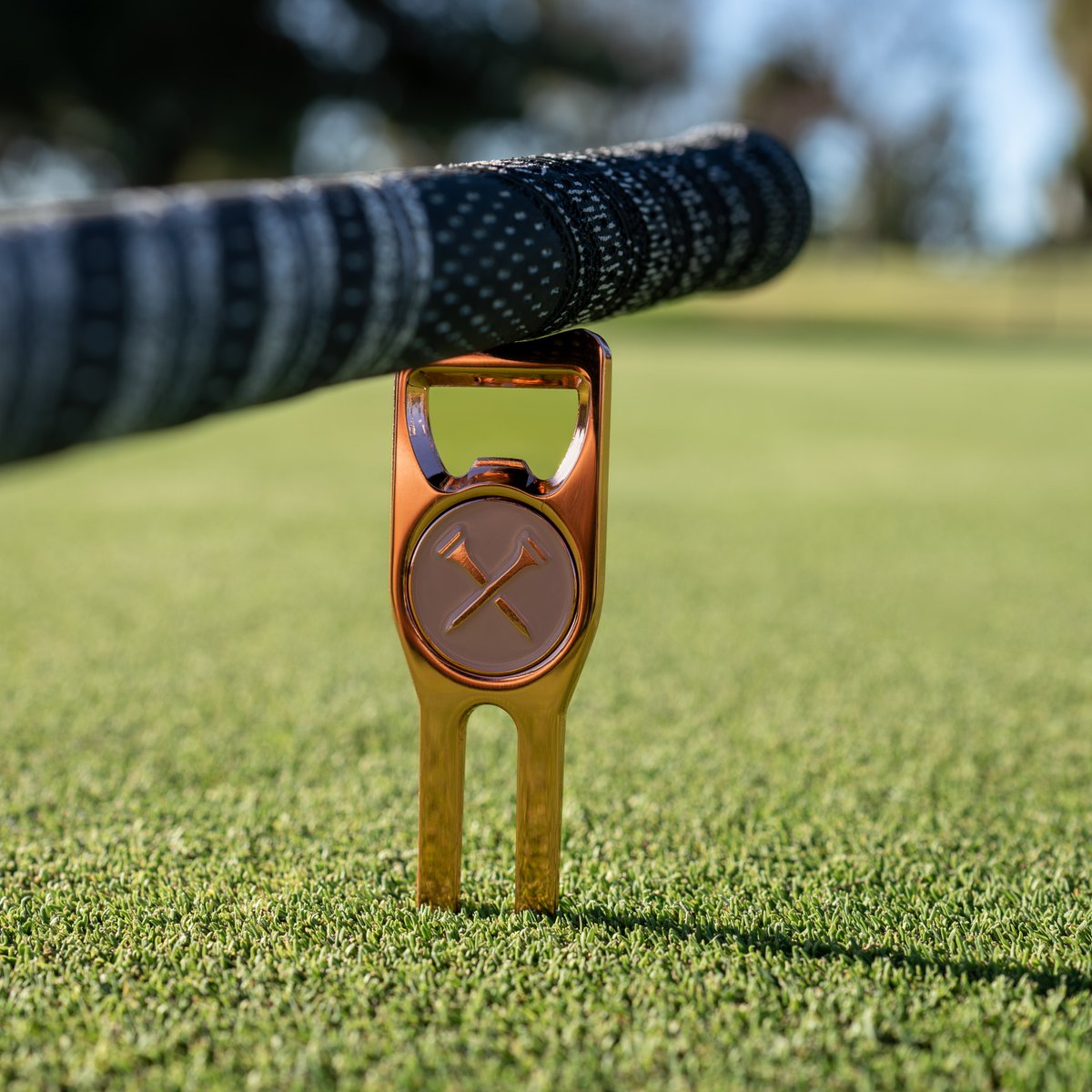 blueteesgolf's tweet image. One of many functions our 6-in-1 Divot Tool provides on the course
#golfinglife #golfpractice #golftime #golflessons #golfcart #taylormade #golflove #golfdigest #golfcourses #golfersofinstagram #golfinstruction #gps #golfgps #golferslife #golfclubs #golflesson #instagolfer