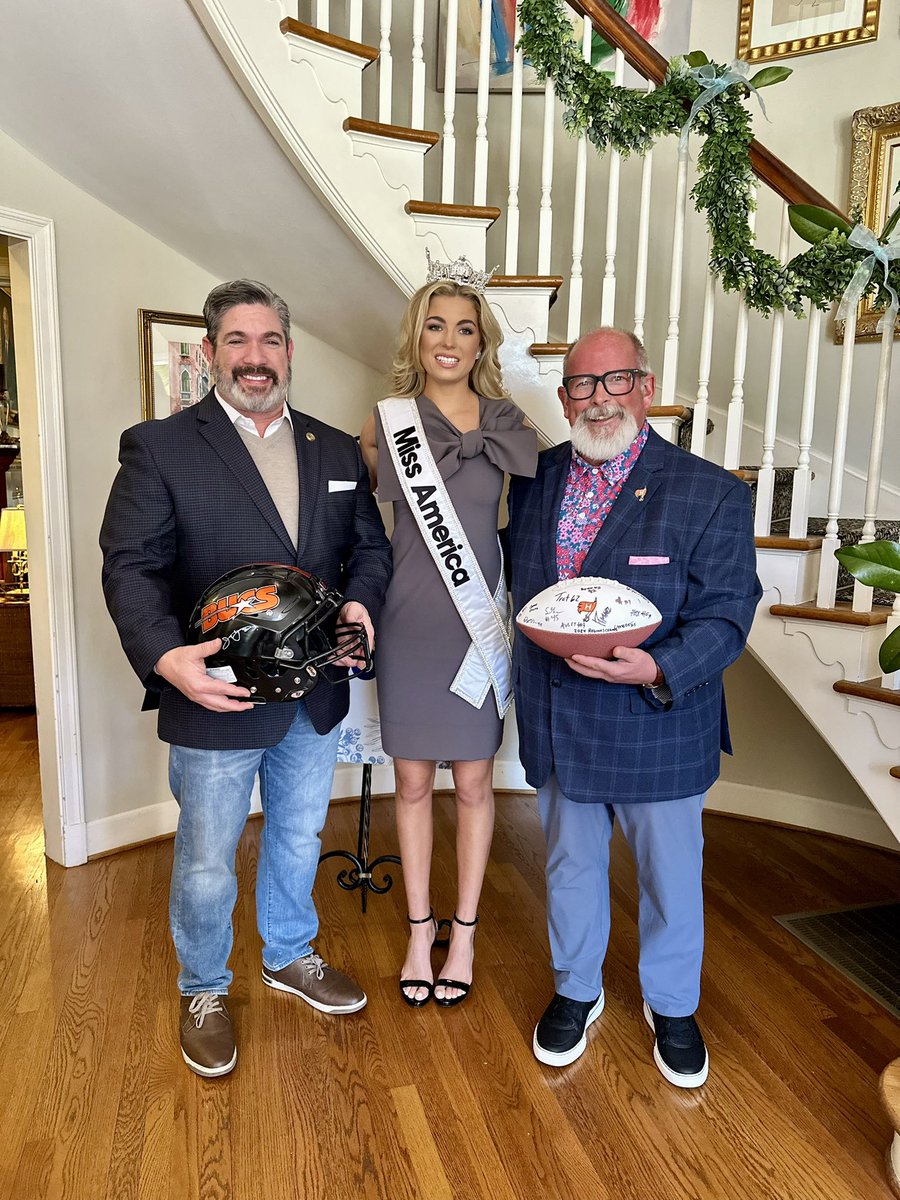 Hoover Bucs Football (@bucsfootball) on Twitter photo Miss Hoover, Miss Teen Hoover, Miss Alabama, Miss Teen Alabama, Miss Teen America 1st, and Miss America knew there’s 1 more crown to have, and <a href="/HooverAthletics/">Hoover Bucs</a> presented it today! Now all the headgear is complete! Go Bucs! <a href="/AbbieStockard/">Abbie Stockard</a> <a href="/MissAmerica/">Miss America</a> <a href="/MissTeenUSA/">Miss Teen USA</a> <a href="/MissAlabamaUS/">MissAlabamaUS</a> Miss Hoover, Miss Teen Hoover, Miss Alabama, Miss Teen Alabama, Miss Teen America 1st, and Miss America knew there’s 1 more crown to have, and <a href="/HooverAthletics/">Hoover Bucs</a> presented it today! Now all the headgear is complete! Go Bucs! <a href="/AbbieStockard/">Abbie Stockard</a> <a href="/MissAmerica/">Miss America</a> <a href="/MissTeenUSA/">Miss Teen USA</a> <a href="/MissAlabamaUS/">MissAlabamaUS</a>