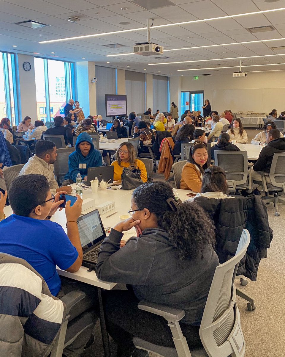 brownu_csp's tweet image. ✨Mentor Match Day✨

Last month our Scholars were matched with their mentor! Throughout the program Scholars will receive one-on-one support from the mentor.