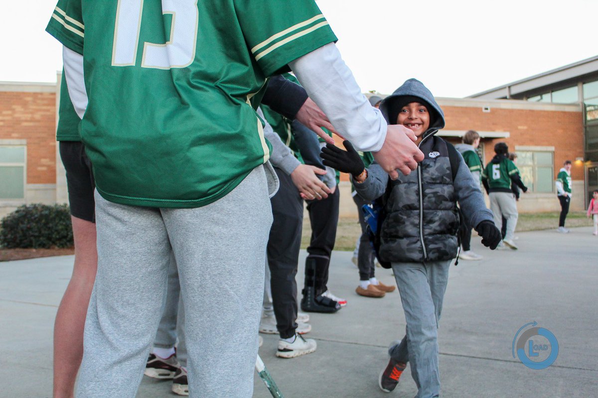 _mcprobus_'s tweet image. It was hard to walk away from @MGES510 this morning without a big smile on your face! Awesome start for @Gator_Athletics Lacrosse with their feeder school visits on a chilly morning! Thanks for serving and being so intentional with your time, gators! #LOAD 🔄