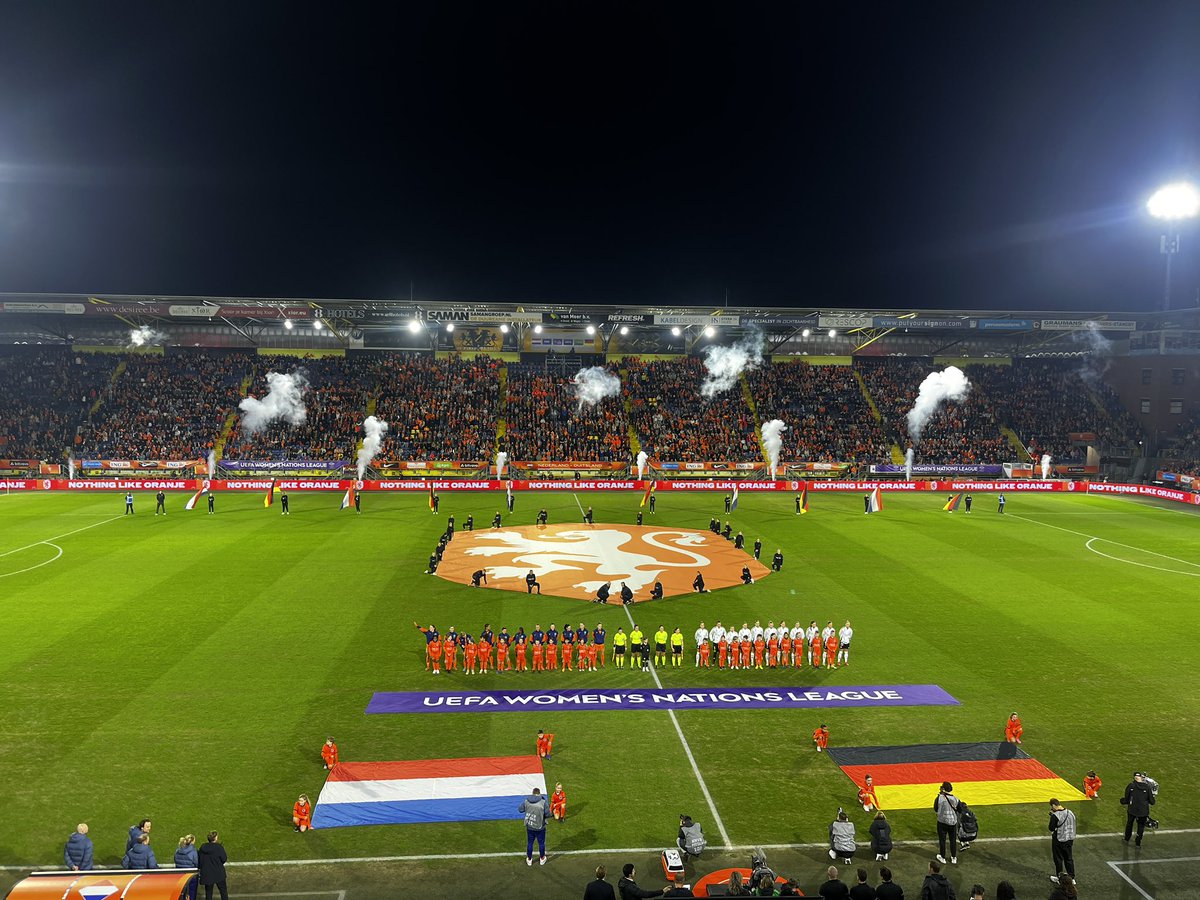 TimHartman09's tweet image. De weg naar het EK in Zwitserland begint voor de Oranje Leeuwinnen in Breda. Duitsland de eerste tegenstander in de Nations League. Veel gesproken over Andries Jonker, nu tijd om te voetballen. #NEDDUI