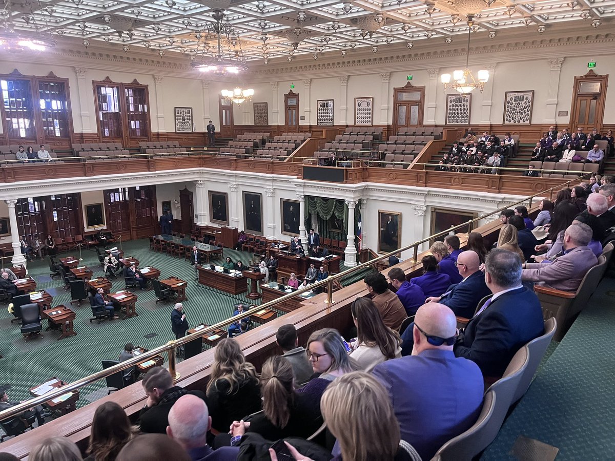 Honored to have joined Visit Cleburne this week at the Capitol for #TXTravelRally25 and Unity Dinner! We were able to sit down with a few of our Representatives and Senators, including our own Rep. Helen Kerwin, to discuss the importance of our travel industry here in Texas!