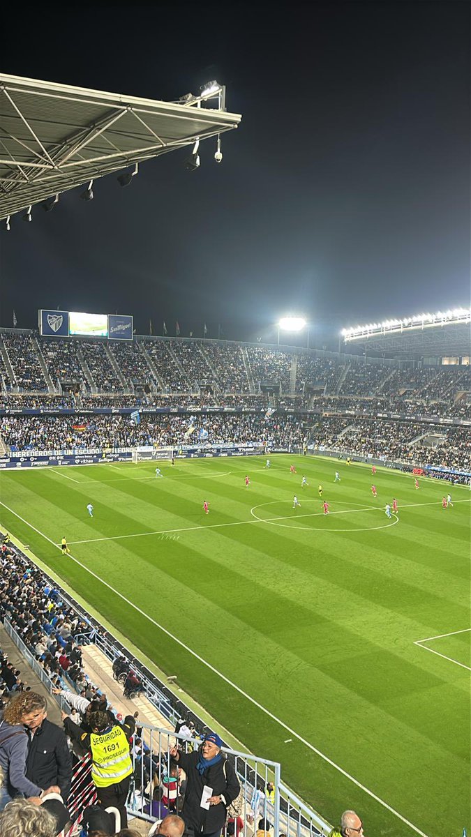 Minuto 18 de la primera parte , sigue el
0-0 en La Rosaleda. Vamos Tenerife ! 🏴󠁧󠁢󠁳󠁣󠁴󠁿🏴󠁧󠁢󠁳󠁣󠁴󠁿