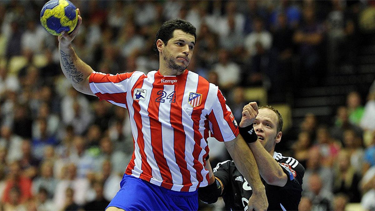 Petición al <a href="/Atleti/">Atlético de Madrid</a>: QUE VUELVA LA SECCIÓN DE BALONMANO <a href="/AtletiBalonmano/">Atleti Balonmano</a> 

#BalonmanoAtleti
#AtletiBalonmanoVueltaYA