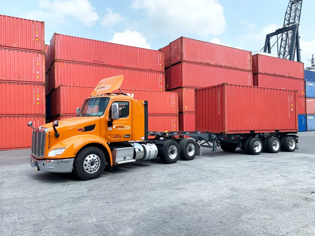 ADuiePyle's tweet image. From port to final destination—efficient and seamless!

Pyle’s port services keep freight moving with:
✅ Reliable Drayage
✅ Cross-Dock Deconsolidation
✅ Short-Term Warehousing

Learn more: aduiepyle.com/solutions/port…

#ADuiePyle #PortLogistics #SupplyChainSolutions