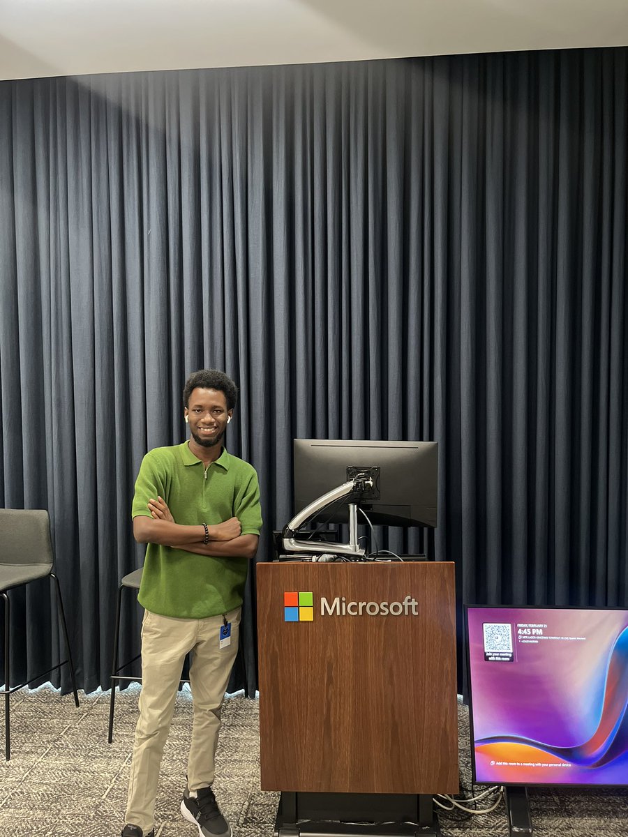 the_umoren_'s tweet photo. Hosted a panel session at the Microsoft Reactor Dev Connect event co-organized by the @mlsanigeria team, where I got to ask Microsoft staffs and MVPs questions around their careers
#MicrosoftDevConnect #MicrosoftReactor https://t.co/DMpLutbaoN