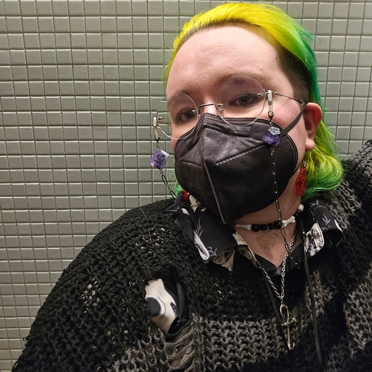 Whoever said masks ruin an outfit just didn’t try hard enough <3