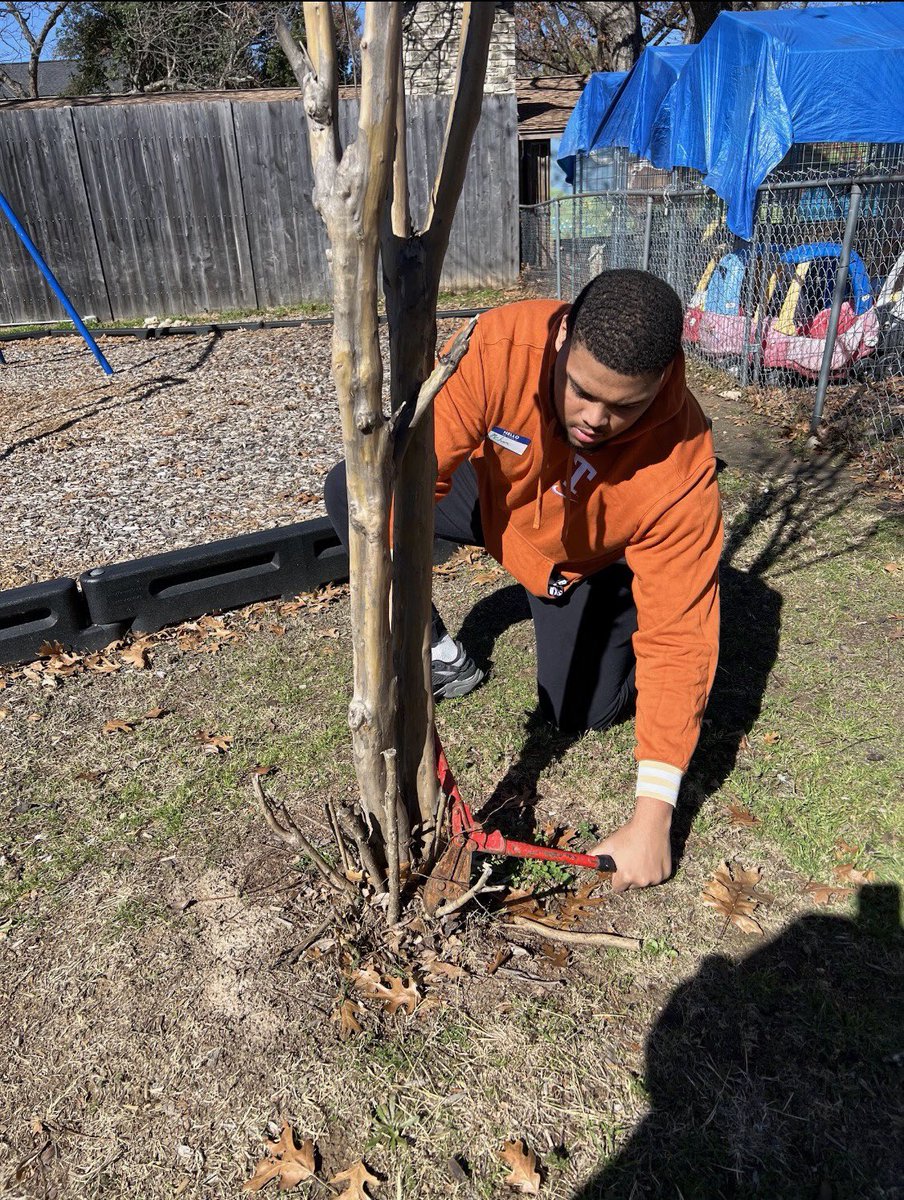 Melvin Hills III (@iiihills) on Twitter photo GET INVOLVED! Making a difference can happen at any level. Voluteer with Sammy's House! tx1.fund/Sammyshouse <a href="/SammysHouseTX/">Sammy's House</a> <a href="/TexasOneFund/">Texas One Fund</a> GET INVOLVED! Making a difference can happen at any level. Voluteer with Sammy's House! tx1.fund/Sammyshouse <a href="/SammysHouseTX/">Sammy's House</a> <a href="/TexasOneFund/">Texas One Fund</a>