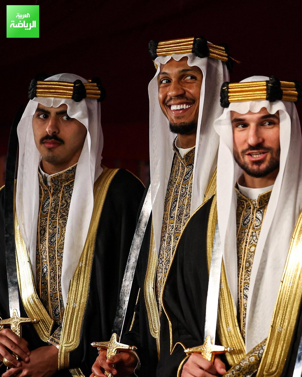 AlArabiyaSports's tweet photo. لاعبو الاتحاد بالزي السعودي احتفالاً بيوم التأسيس 🇸🇦

#العربية 
#العربية_رياضة https://t.co/ajAnSzxT9U