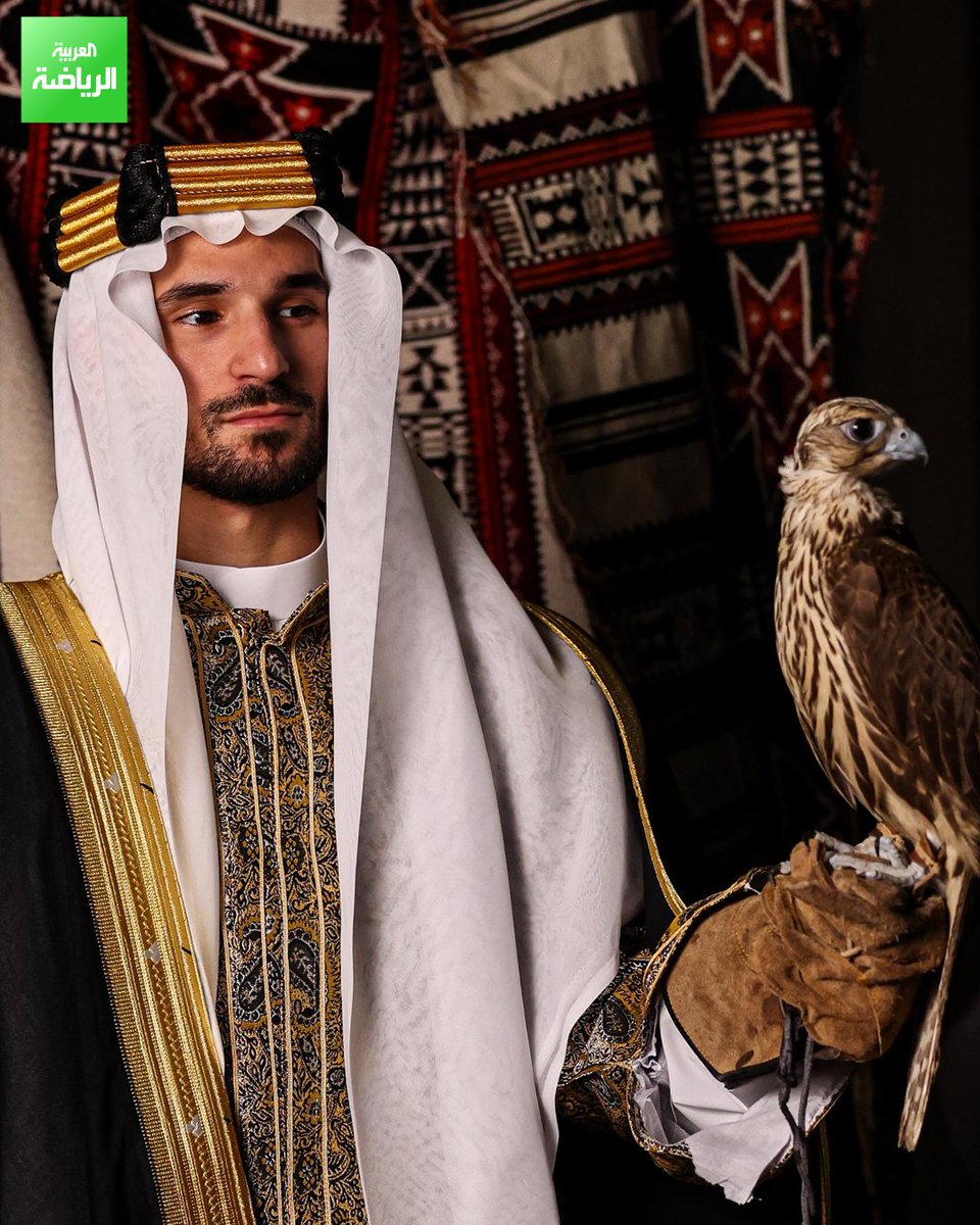 AlArabiyaSports's tweet photo. لاعبو الاتحاد بالزي السعودي احتفالاً بيوم التأسيس 🇸🇦

#العربية 
#العربية_رياضة https://t.co/ajAnSzxT9U