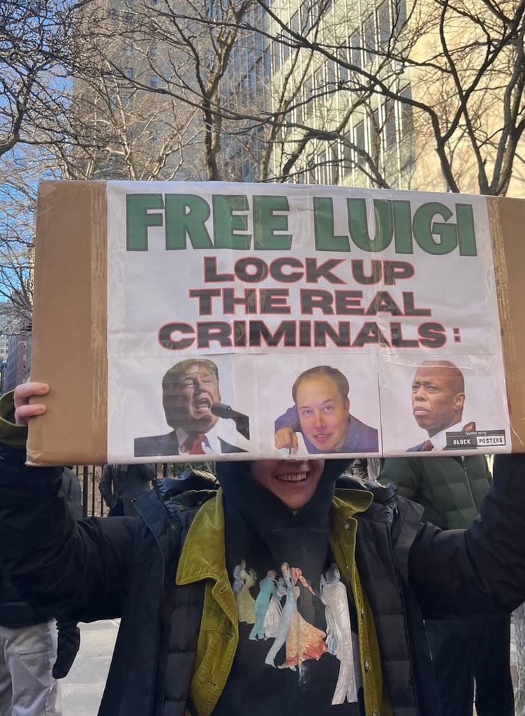 sam (@fembiotic) on Twitter photo 