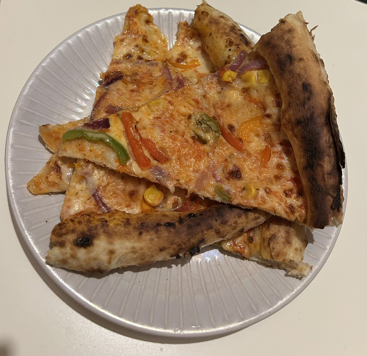 republican901's tweet photo. Today’s dinner…. I also had some crisps, prunes and a lil bottle of drinking yogurt 🫶🏻🫔🍕🍕🍕🍕✨✨
Yesterday I had 4 slices of pizza and a hoisin wrap and I had the leftovers today bless….. 🥰🫶🏻✨✨✨
#EnglishDinner #Dinner #SomeOfIt #Evening #London 🏴 https://t.co/KWdpZpNHd1