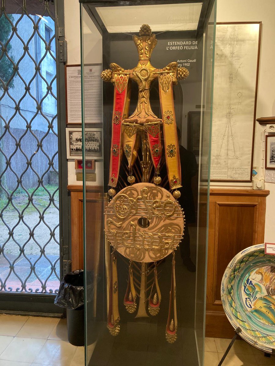 Aquest tarda la regidora <a href="/VilarrasaCollet/">Anna Maria Vilarrasa Collet</a> ha visitat el Museu del Rellotge i el Museu de Can Xifreda dins del procés d’elaboració del pla de dinamització econòmica de Sant Feliu.

Ens ha acompanyat a visita d’aquests actius culturals la regidora de <a href="/ajmanresa/">Ajuntament de Manresa</a>, <a href="/monicadellorens/">Mònica de Llorens</a>