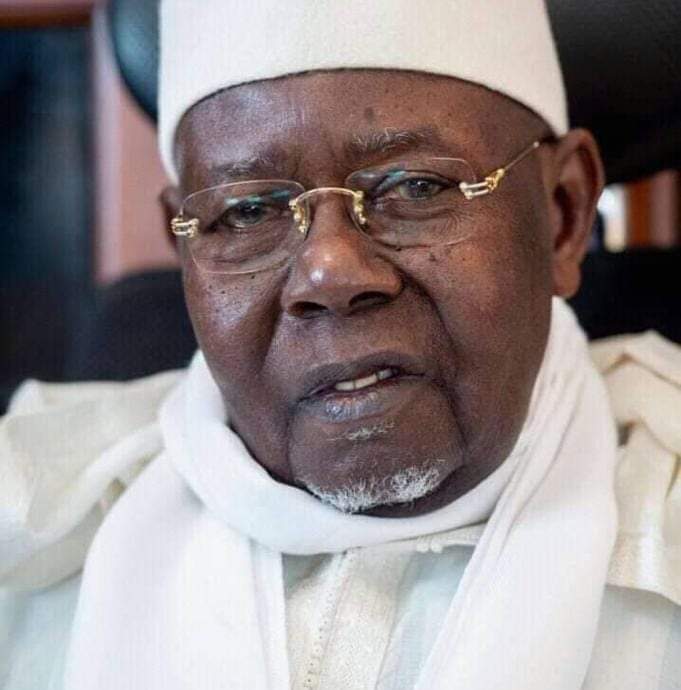 AzizJoob's tweet image. Cette Hadara est le symbole de ton amour infaillible et pur envers Mawlana Seydi Ahmad At Tijaani. Toutes tes œuvres renvoyait au seul et unique succès de sa voie, pour laquelle tu occupais une place singulière et particulière.
Je t’aime très fort !