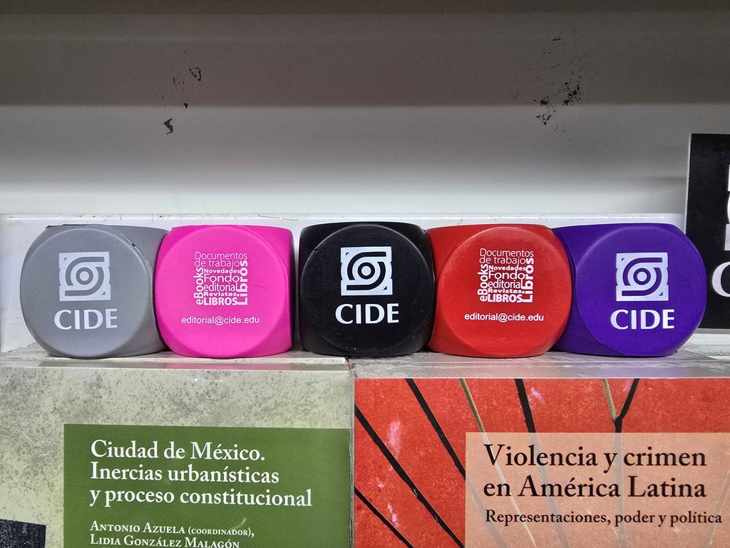Libros CIDE (@libroscide) on Twitter photo Los esperamos en el stand 1003 en la <a href="/FILMineria/">FIL Minería</a> planta baja .
Cualquier duda o comentario nos pueden escribir a.
editorial@cide.edu
Con su compra se les obsequiará un #cidecubito
*Hasta agotar existencias. Los esperamos en el stand 1003 en la <a href="/FILMineria/">FIL Minería</a> planta baja .
Cualquier duda o comentario nos pueden escribir a.
editorial@cide.edu
Con su compra se les obsequiará un #cidecubito
*Hasta agotar existencias.
