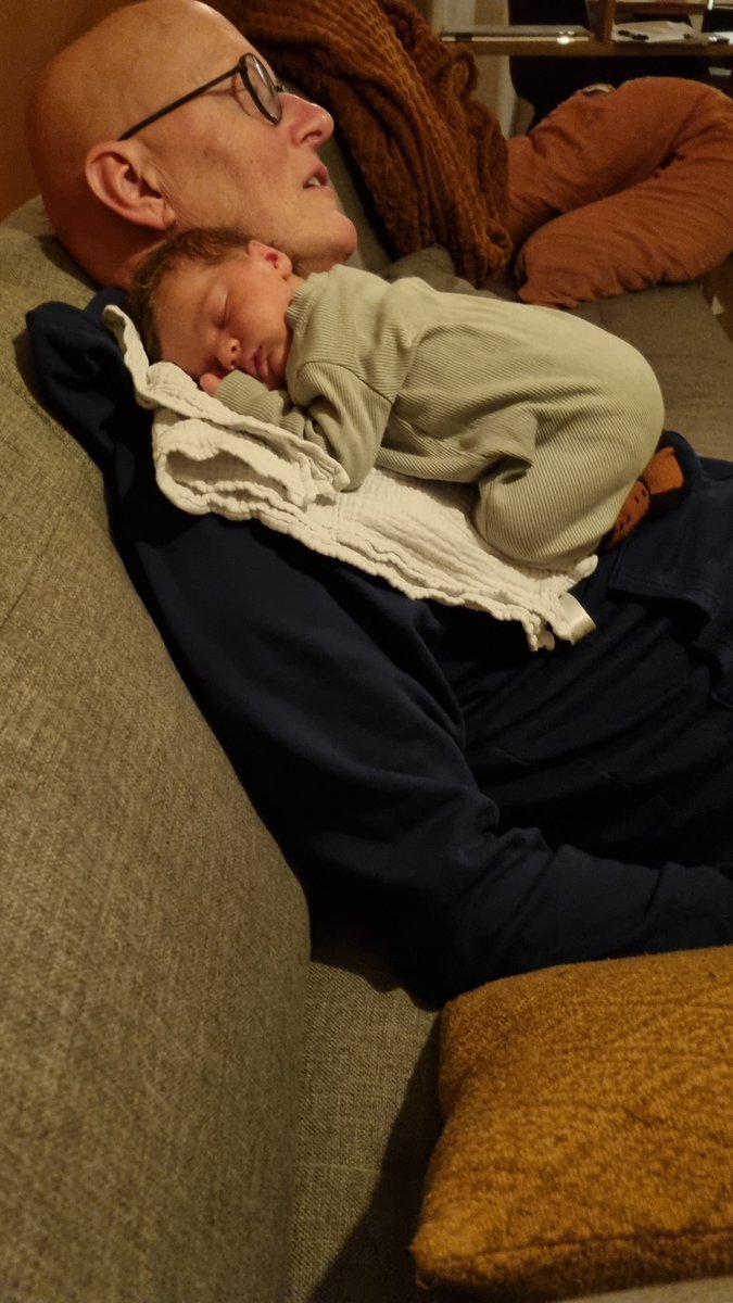 Als een van de first adopters verlaat ik nu dit Trumpiaanse schip. Als late leaver dank ik jullie voor alle goede gesprekken en interessante berichten. Om hoopvol af te sluiten een foto van mijn kleinzoon.