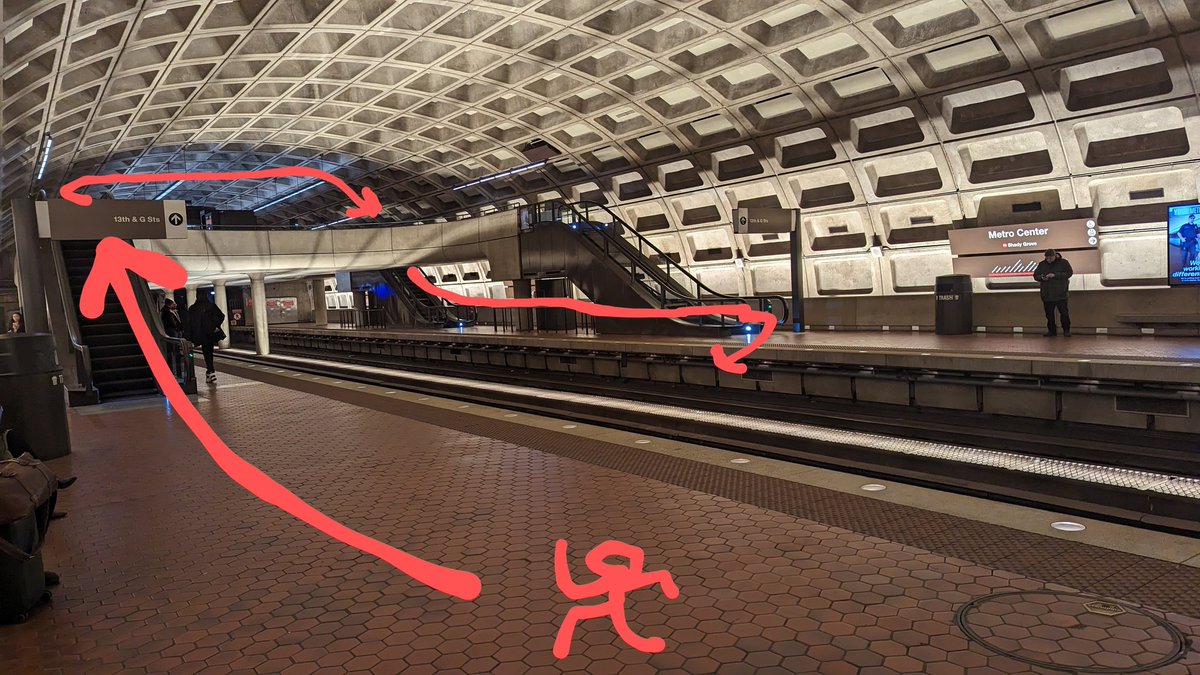 nomoredawg's tweet image. I saw a guy sprint this route in like 15 seconds to catch a train.