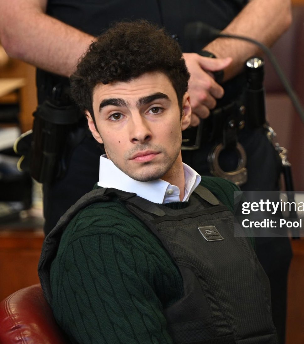 antipiker's tweet image. i feel like i’m going crazy